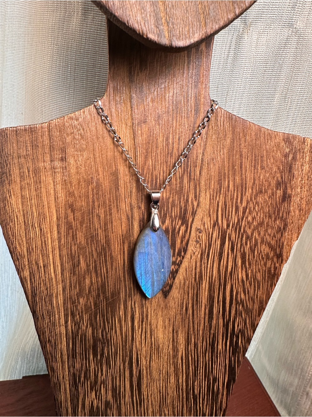 Blue Labradorite Marquise Shaped Pendant Necklace on Stainless Steel Chain - Picture 3 of 16